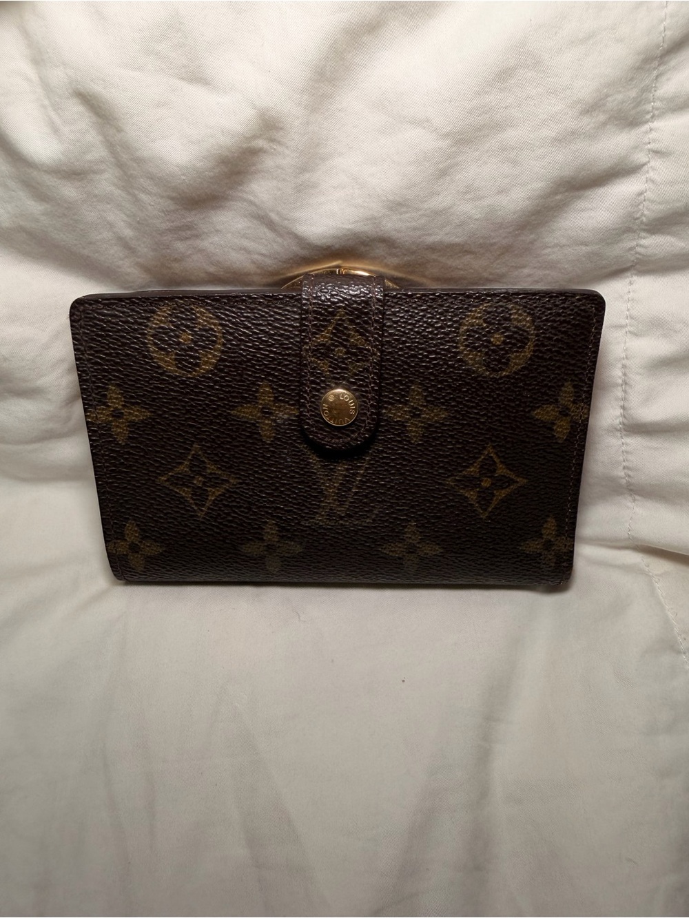 Louis Vuitton Viennoise monogram kiss lock wallet